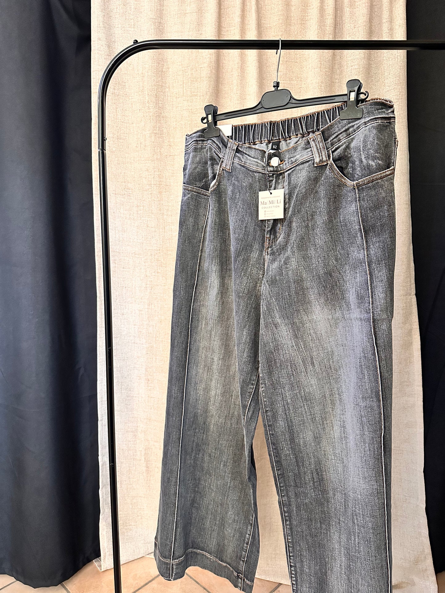 Jeans black