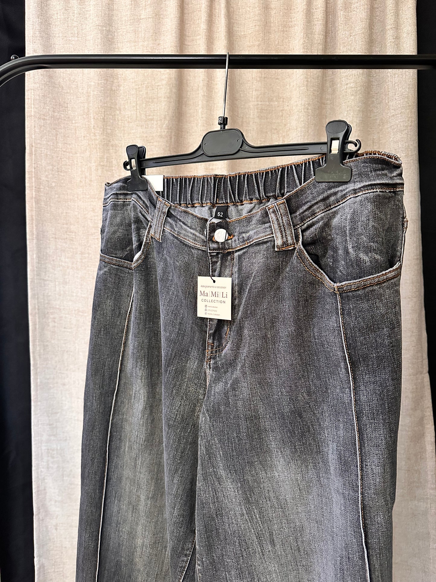 Jeans black