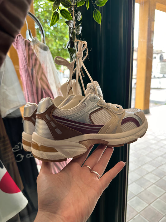 Sneakers wine